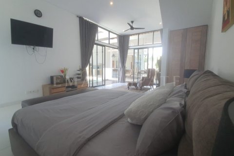 4 bedrooms Villa in Kuta, Badung, Indonesia No. 1865 9
