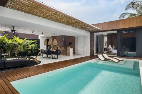 3 bedrooms Villa in Gianyar, Indonesia No. 1864 13