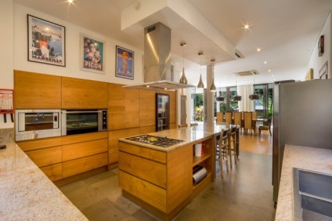3 bedrooms Villa in South Kuta, Badung, Indonesia No. 1078 15