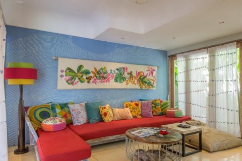 3 bedrooms Villa in Seminyak, Badung, Indonesia No. 1075 15