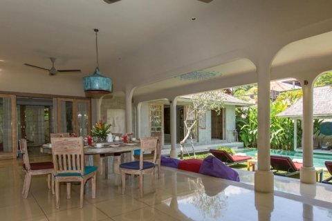 3 bedrooms Villa in Seminyak, Badung, Indonesia No. 1075 20