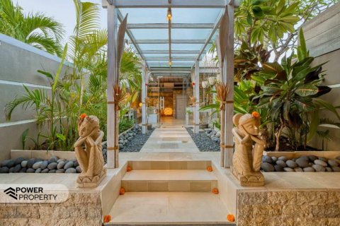 Вилла с 12 спальнями в Seminyak, Бадунг, Индонезия № 8946 6