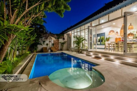 2 bedrooms Villa in Seminyak, Badung, Indonesia No. 8915