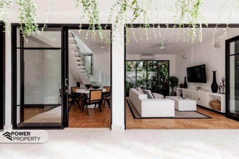 3 bedrooms Villa in Canggu, Badung, Indonesia No. 8948 4