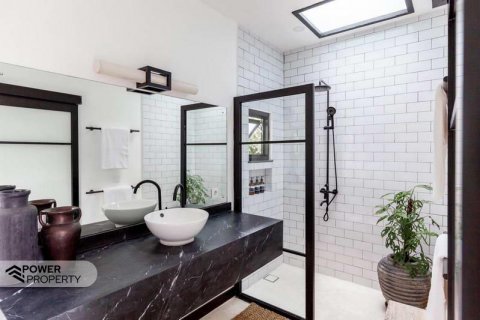 3 bedrooms Villa in Canggu, Badung, Indonesia No. 8948 11