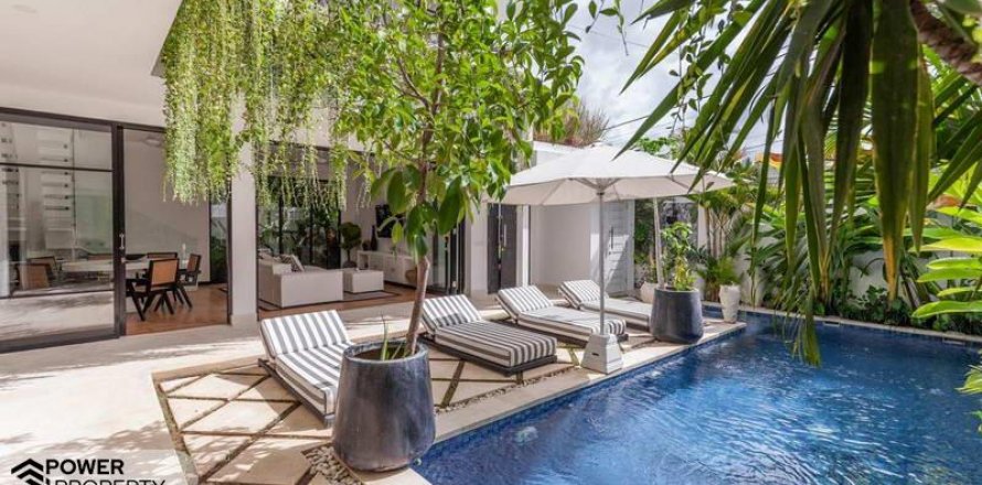 3 bedrooms Villa in Canggu, Badung, Indonesia No. 8948