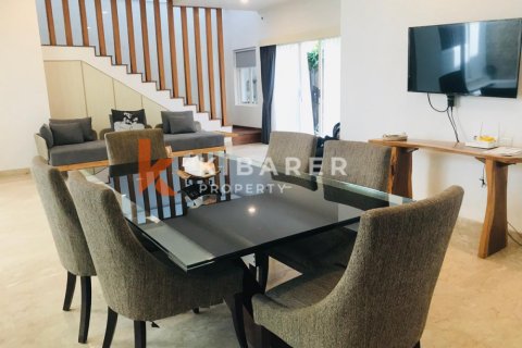 3 bedrooms Villa in Tibubeneng, Badung, Indonesia No. 12967 8