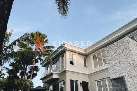 3 bedrooms Villa in South Kuta, Badung, Indonesia No. 12969 2