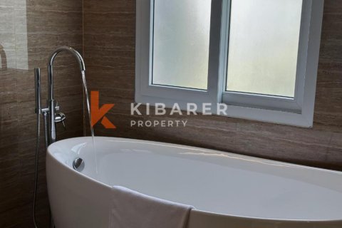 3 bedrooms Villa in South Kuta, Badung, Indonesia No. 12969 22