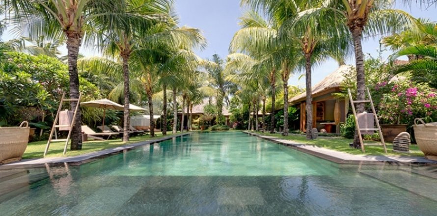 Вилла с 5 спальнями в Seminyak, Бадунг, Индонезия № 695