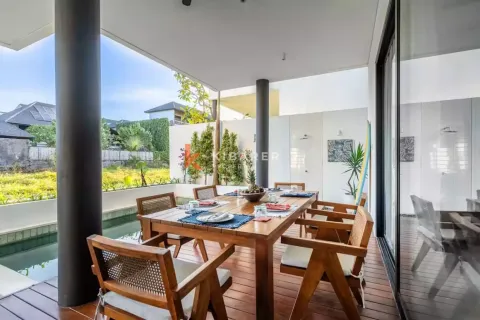 3 bedrooms Villa in Tibubeneng, Badung, Indonesia No. 12711 6