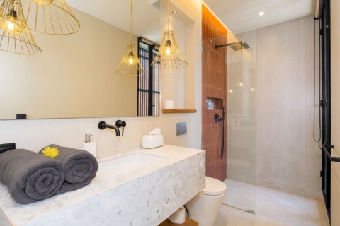 2 bedrooms Villa in Canggu, Badung, Indonesia No. 13743 16