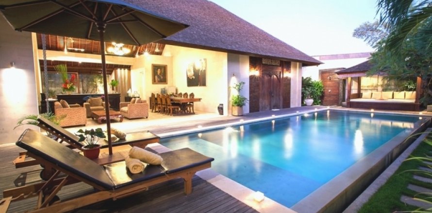Вилла с 3 спальнями в Seminyak, Бадунг, Индонезия № 1299