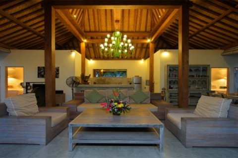 4 bedrooms Villa in Seminyak, Badung, Indonesia No. 1298 4