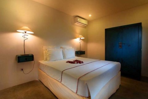 4 bedrooms Villa in Seminyak, Badung, Indonesia No. 1298 13