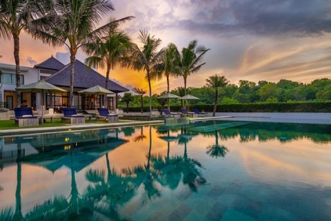 6 bedrooms Villa in South Kuta, Badung, Indonesia No. 590 23