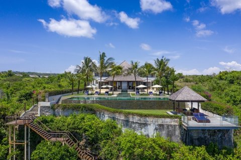 6 bedrooms Villa in South Kuta, Badung, Indonesia No. 590 5