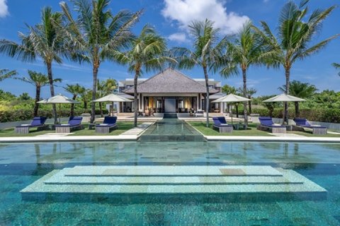 6 bedrooms Villa in South Kuta, Badung, Indonesia No. 590 3