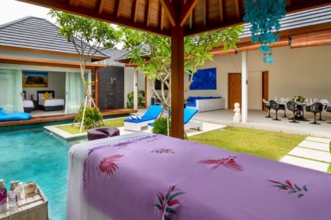 Вилла с 4 спальнями в Seminyak, Бадунг, Индонезия № 1162 2