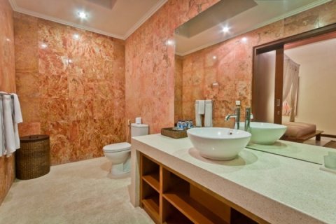 3 bedrooms Villa in Seminyak, Badung, Indonesia No. 1157 18