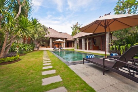 3 bedrooms Villa in Seminyak, Badung, Indonesia No. 1157 2