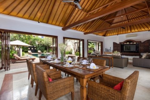 Вилла с 2 спальнями в Seminyak, Бадунг, Индонезия № 1163 17