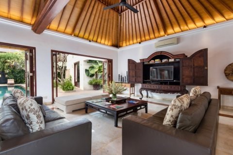 Вилла с 2 спальнями в Seminyak, Бадунг, Индонезия № 1163 8