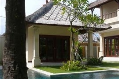 3 bedrooms Villa in Seminyak, Badung, Indonesia No. 1160 3