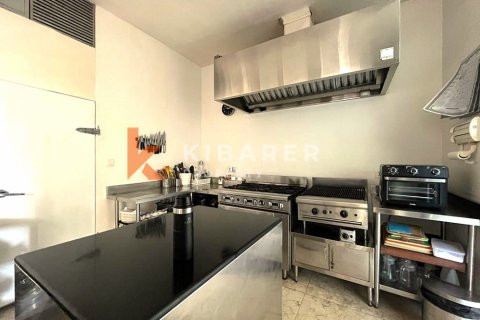 4 bedrooms Villa in Kerobokan, Badung, Indonesia No. 12239 15