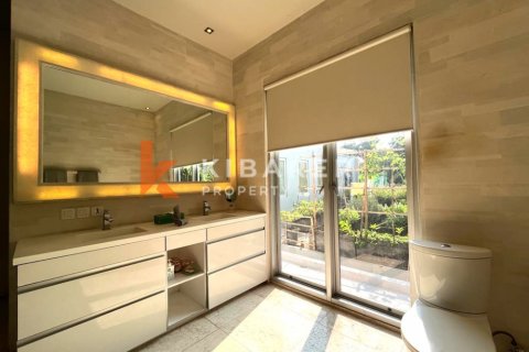 4 bedrooms Villa in Kerobokan, Badung, Indonesia No. 12239 26