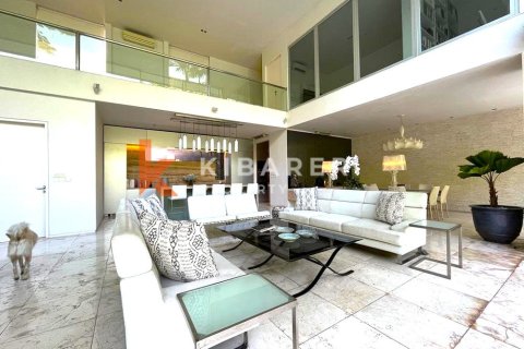 4 bedrooms Villa in Kerobokan, Badung, Indonesia No. 12239 5