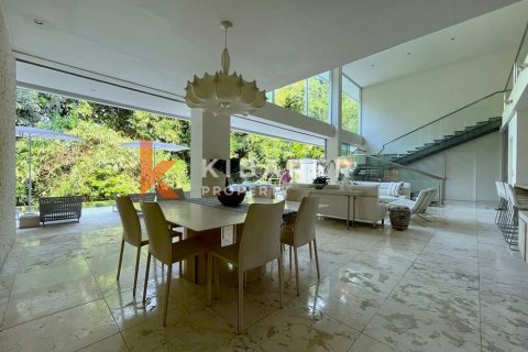 4 bedrooms Villa in Kerobokan, Badung, Indonesia No. 12239 9