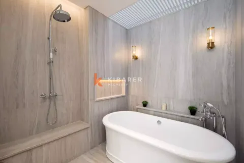 Вилла с 4 спальнями в Tibubeneng, Бадунг, Индонезия № 12241 23