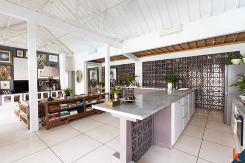 3 bedrooms Villa in Badung, Indonesia No. 11528 9