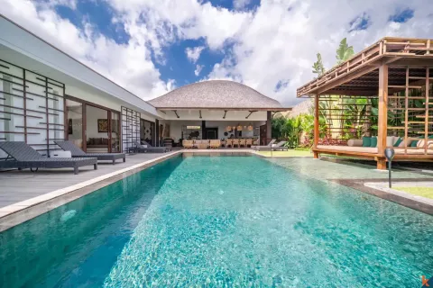 4 bedrooms Villa in Ubud, Gianyar, Indonesia No. 10523