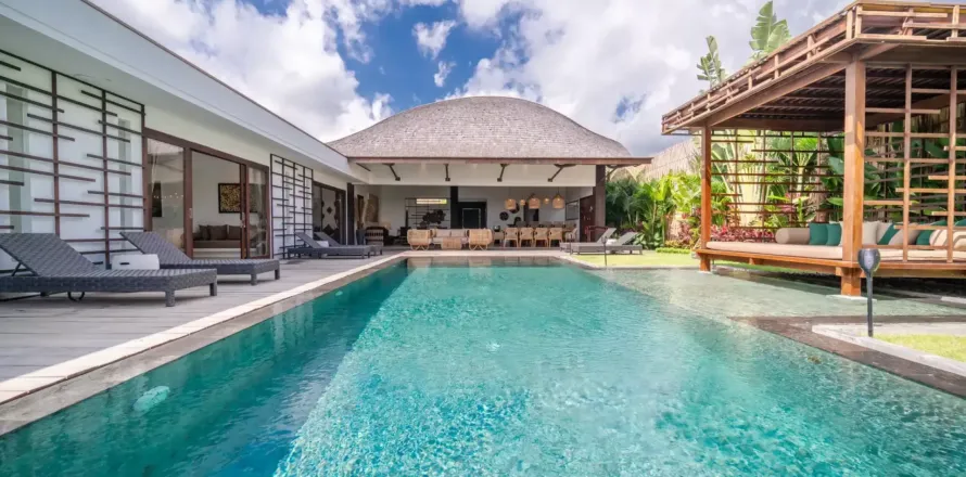 4 bedrooms Villa in Ubud, Gianyar, Indonesia No. 10523