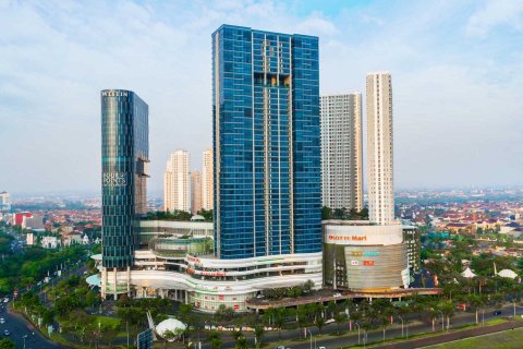 LA VIZ MANSION in Surabaya, Indonesia No. 2289
