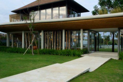 3 bedrooms Villa in Canggu, Badung, Indonesia No. 11476 5