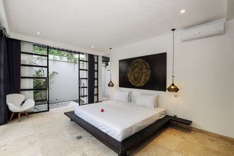 3 bedrooms Villa in Badung, Indonesia No. 11128 15