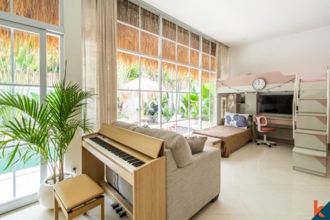 2 bedrooms Villa in Seminyak, Badung, Indonesia No. 11132 22