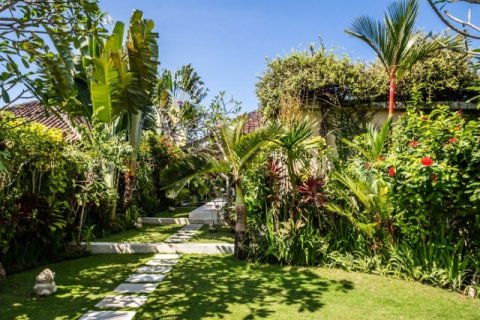 2 bedrooms Villa in Seminyak, Badung, Indonesia No. 1642 9