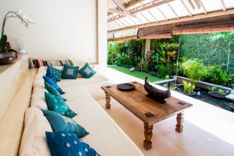 2 bedrooms Villa in Seminyak, Badung, Indonesia No. 1642 4