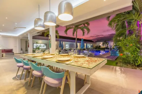 4 bedrooms Villa in Kerobokan, Badung, Indonesia No. 10320 4