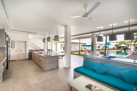 4 bedrooms Villa in Kerobokan, Badung, Indonesia No. 10320 16