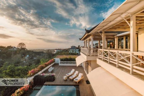 4 bedrooms Villa in South Kuta, Badung, Indonesia No. 7645