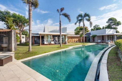 6 bedrooms Villa in Canggu, Badung, Indonesia No. 290