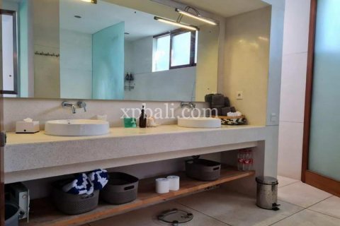 6 bedrooms Villa in Canggu, Badung, Indonesia No. 290 12