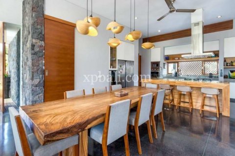 6 bedrooms Villa in Canggu, Badung, Indonesia No. 290 3