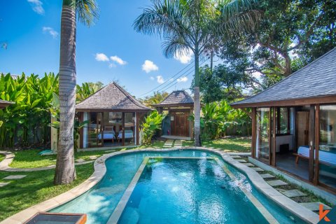 3 bedrooms Villa in Kuta, Badung, Indonesia No. 11177