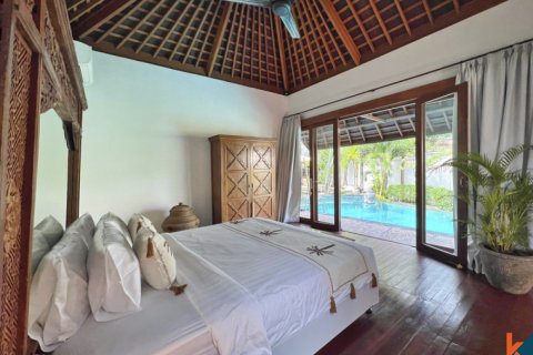 5 bedrooms Villa in Seminyak, Badung, Indonesia No. 10706 17